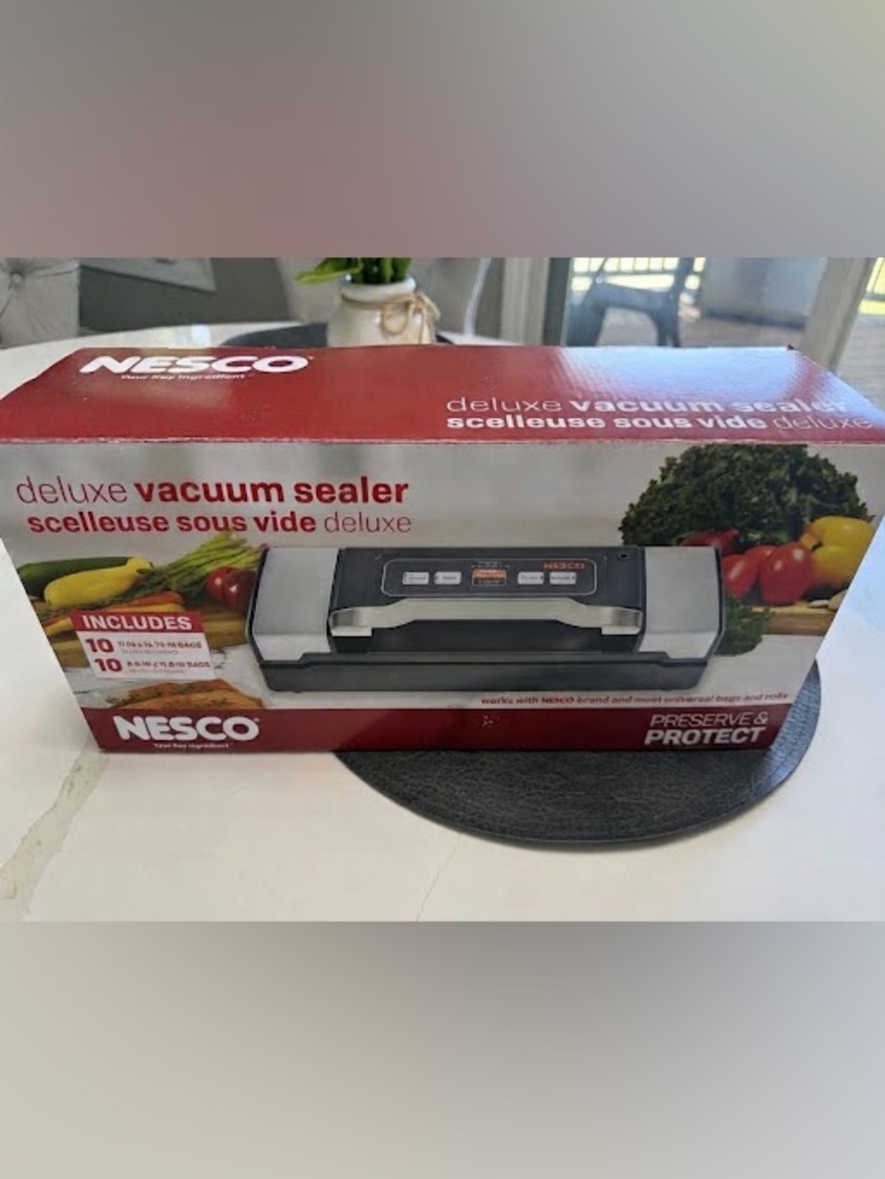 NIB Nesco Deluxe Vacuum sealer